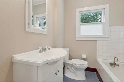 215 S O'Connor Road, Irving, TX 75060 - Photo 12