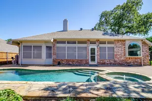 7901 Ember Oaks Dr, North Richland Hills, TX 76182 - Photo 40
