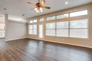 7901 Ember Oaks Dr, North Richland Hills, TX 76182 - Photo 18