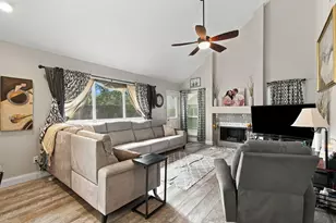 3825 Branch Hollow Cir, Carrollton, TX 75007 - Photo 20