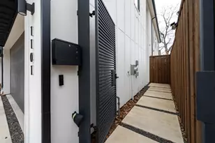 1101 Martinique Ave, Dallas, TX 75223 - Photo 2