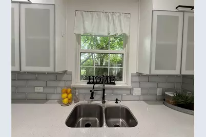 201 E 10th Street, Kaufman, TX 75142 - Photo 8