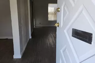 2742 E Overton Rd, Dallas, TX 75216 - Photo 2