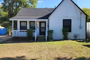 2742 E Overton Rd, Dallas, TX 75216 - Photo 1