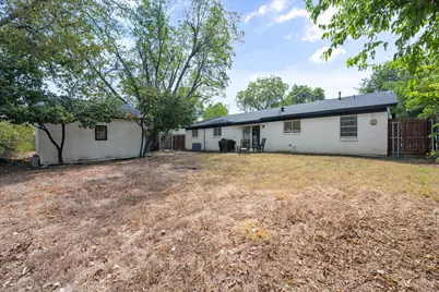 316 Wintercrest Road, Burleson, TX 76028 - Photo 26