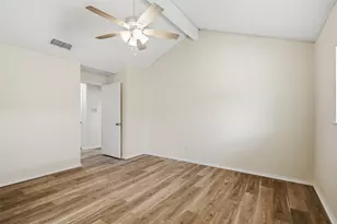 2405 Amber Hill Ln, Euless, TX 76039 - Photo 18