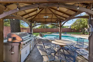 807 N Tyler St, Dallas, TX 75208 - Photo 24