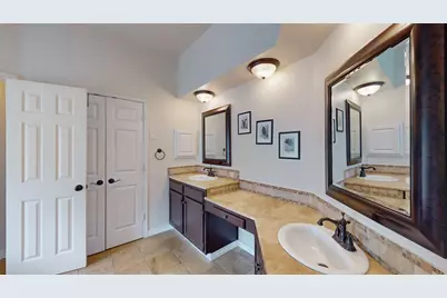 2148 Brookgate Drive, Grapevine, TX 76051 - Photo 20