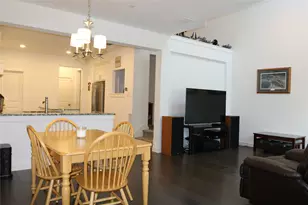 2729 Vista Park Ln, Lewisville, TX 75067 - Photo 2