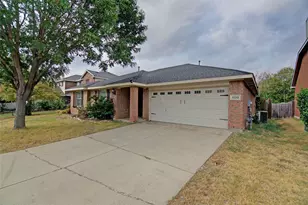 5725 Lionfish Way, Fort Worth, TX 76131 - Photo 2