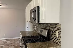 6912 Heritage Ln, Fort Worth, TX 76134 - Photo 2