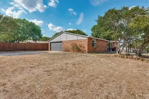 700 Nora Ln, DeSoto, TX 75115 - Photo 22