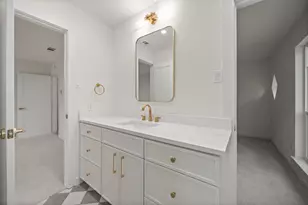 8639 Clover Meadow Dr, Dallas, TX 75243 - Photo 18
