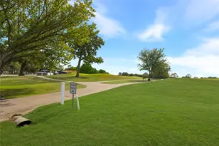 1227 Kiowa Dr W, Lake Kiowa, TX 76240 - Photo 38