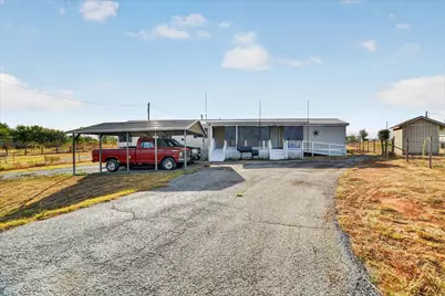 5703 N Sunchase Drive, Granbury, TX 76049 - Photo 2