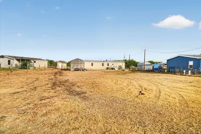 5703 N Sunchase Drive, Granbury, TX 76049 - Photo 32