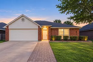 3534 Mojave Dr, Dallas, TX 75241 - Photo 1
