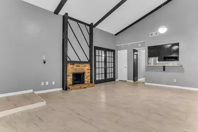2604 Nina Circle, Grand Prairie, TX 75052 - Photo 6