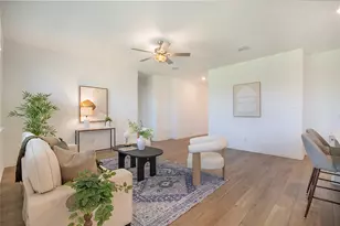 8012 Lindheimer Ln, McKinney, TX 75071 - Photo 10