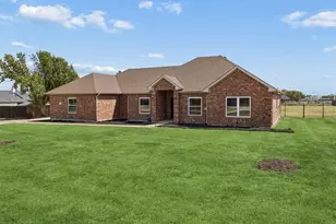 11113 Linda Cir, Forney, TX 75126 - Photo 2