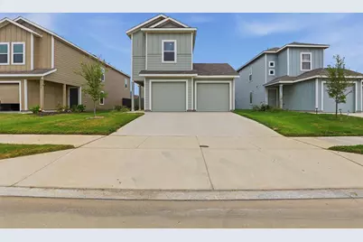1429 Teak Lane, Fort Worth, TX 76140 - Photo 2