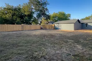 1413 Holly Vista St, Waco, TX 76711 - Photo 18