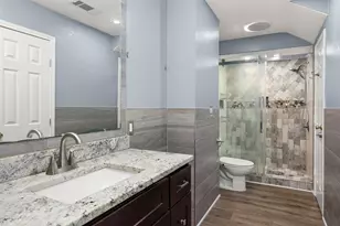 11001 Thornwood Dr, La Porte, TX 77571 - Photo 22