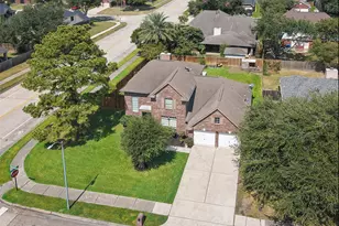 11001 Thornwood Dr, La Porte, TX 77571 - Photo 32