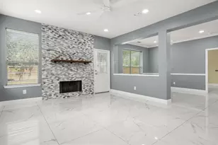 11001 Thornwood Dr, La Porte, TX 77571 - Photo 6