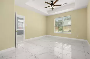 11001 Thornwood Dr, La Porte, TX 77571 - Photo 14