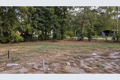 1710 Cleveland, Greenville, TX 75401 - Photo 4