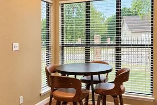 2700 Silver Creek Dr, Arlington, TX 76006 - Photo 8