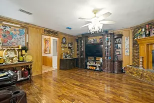 302 Johnson St, Seagoville, TX 75159 - Photo 6