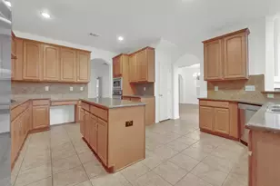 701 Walnut Bend Dr, Mansfield, TX 76063 - Photo 20