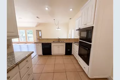 2836 S Lakeview Drive, Cedar Hill, TX 75104 - Photo 2