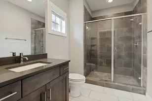 629 Bishop Heights Ln, Dallas, TX 75208 - Photo 32