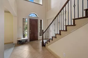 2241 Magic Mantle Dr, Lewisville, TX 75056 - Photo 4