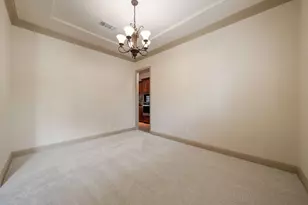 2241 Magic Mantle Dr, Lewisville, TX 75056 - Photo 8