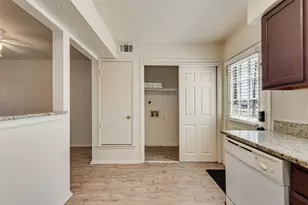 2826 Wimbledon Ct, Garland, TX 75041 - Photo 8