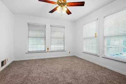 3233 Jane Lane, Haltom City, TX 76117 - Photo 4