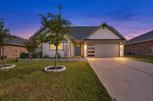 1504 Battery Pk Dr, Alvarado, TX 76009 - Photo 2