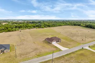 1215 River Hills Rd, Stephenville, TX 76401 - Photo 4
