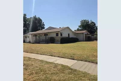 3750 Honeysuckle Avenue, Fort Worth, TX 76111 - Photo 1