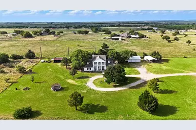185 Quail Run Court, Decatur, TX 76234 - Photo 2