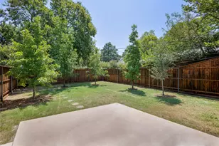 1304 W Mitchell St, Arlington, TX 76013 - Photo 20