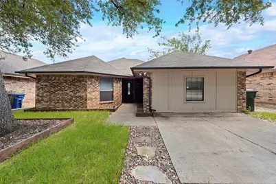 2203 Placid Drive, Carrollton, TX 75007 - Photo 2