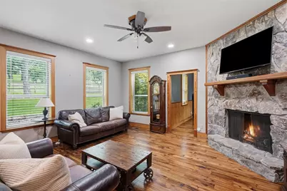 1100 Crazy Horse Trail, Burleson, TX 76028 - Photo 10