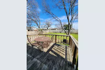 2521 Littlepage Street, Fort Worth, TX 76107 - Photo 12