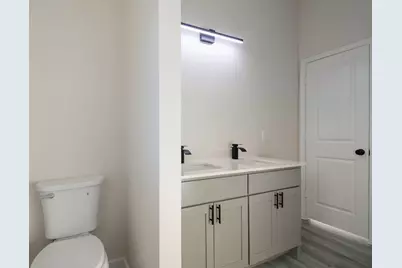 1915 Missouri Avenue, Fort Worth, TX 76104 - Photo 18
