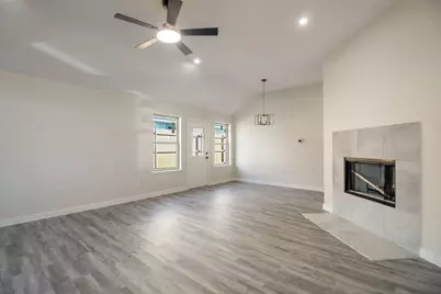 1915 Missouri Avenue, Fort Worth, TX 76104 - Photo 20